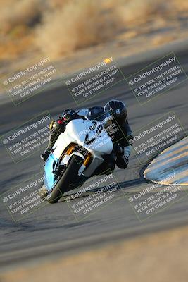 media/Oct-06-2024-Race Pace (Sun) [[d7d39ec7ad]]/1-Turn 10 (730am)/